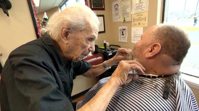 Локальные новости: Самый старый парикмахер в мире живет в городке Виндзор, штат Нью-Йорк