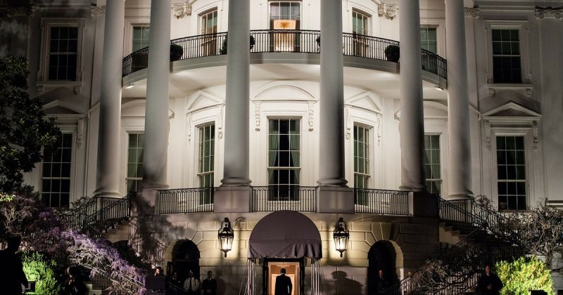 Политика: Fox News: Трамп отменил рождественскую вечеринку для журналистов в Белом доме