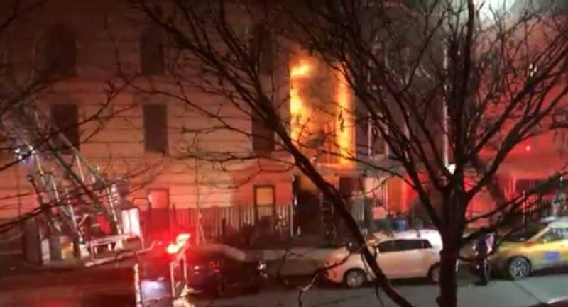 Происшествия: Пожар в жилом доме в Бруклине: погибли 2 девочки