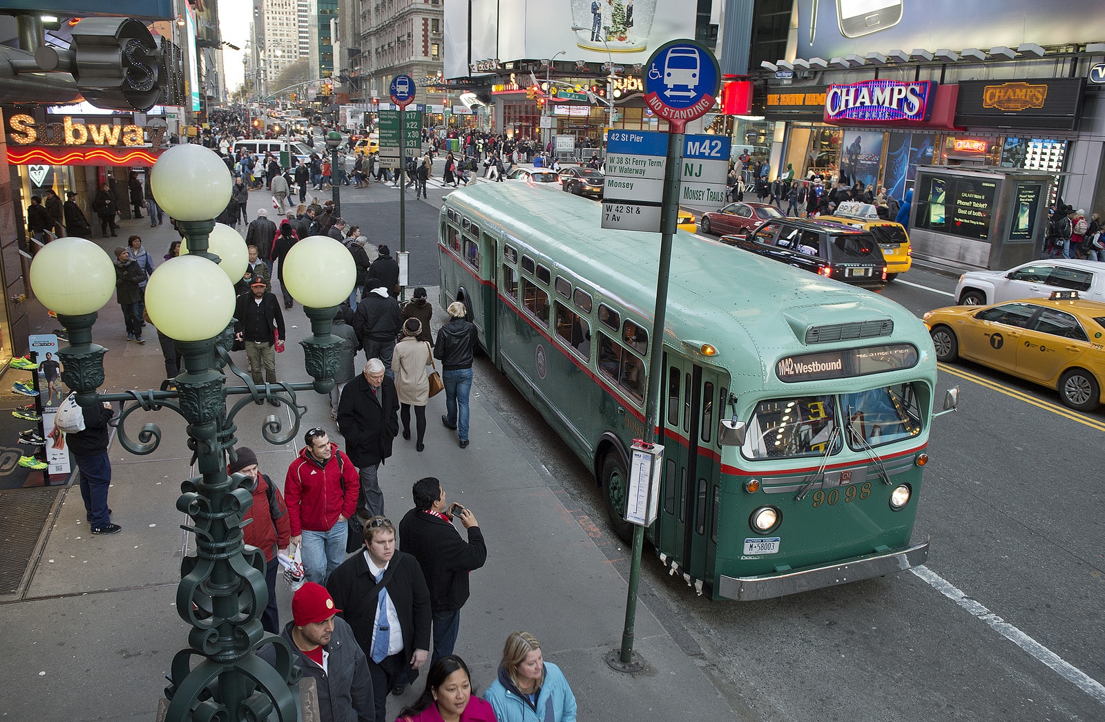 Путешествия: автобусы в нью-йорке
