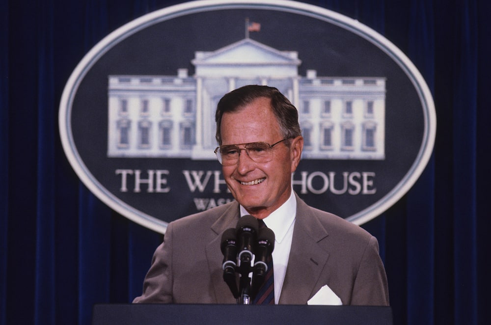 Политика: «Я тоже люблю тебя»: последние слова Джорджа Буша-старшего были адресованы сыну.