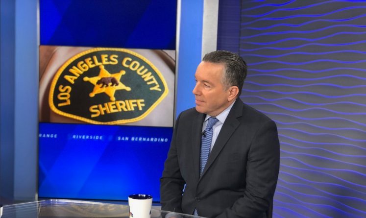 Закон и право: Шериф Лос-Анджелеса пообещал «физически убрать ICE» из тюрем