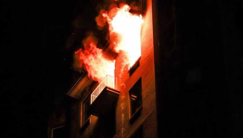 Локальные новости: В роскошной высотке River House вспыхнул пожар. Погибла пожилая пара