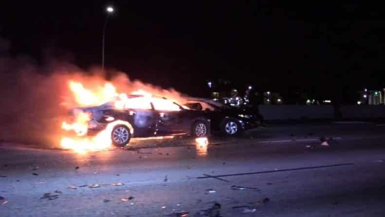 Происшествия: В нужное время и в нужном месте: в Буэна-Парке мужчина вытащил жертву аварии из горящего автомобиля