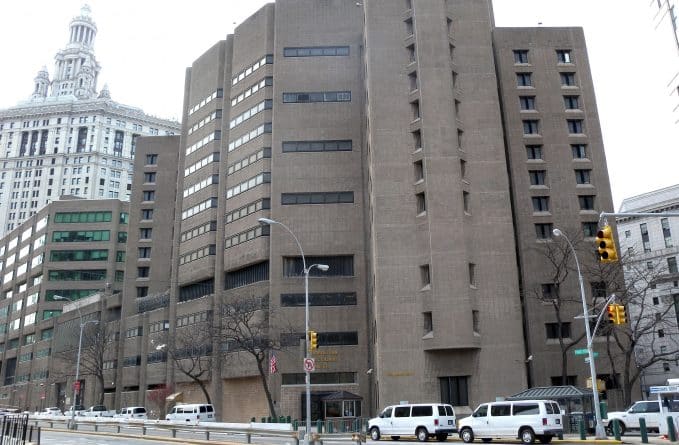 Закон и право: Из-за шатдауна манхэттенская тюрьма отказала заключенным в визитах семьи. Они объявили голодовку
