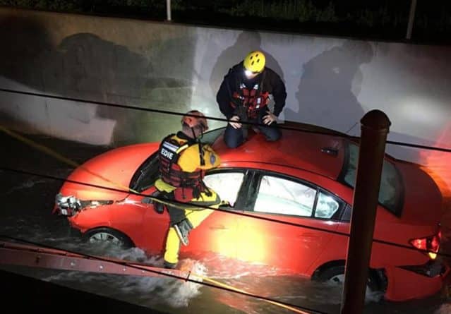 Происшествия: В сети появились кадры работы спасателей во время наводнений в Южной Калифорнии
