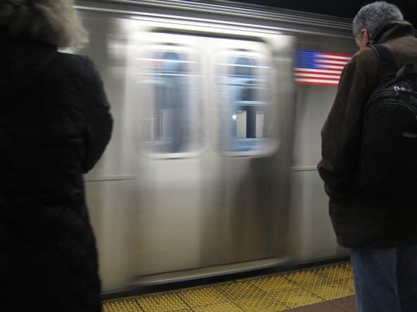 Локальные новости: Губернатор Куомо попросил Tesla помочь модернизировать метро Нью-Йорка