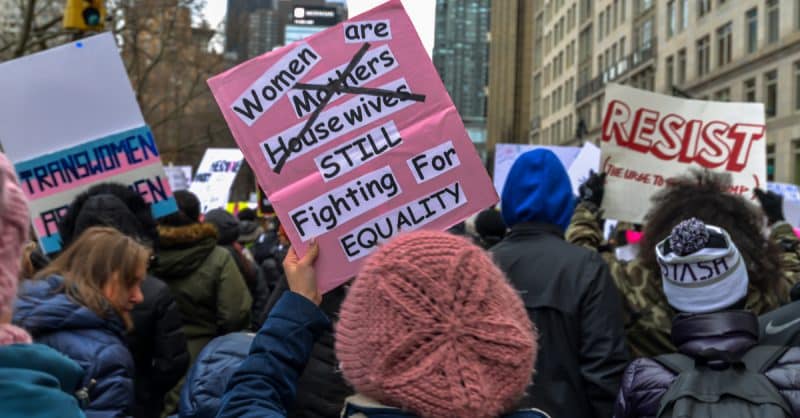 Политика: Женский марш прошел по городам США