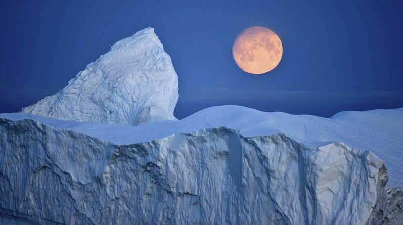 Наука: Трещины на шельфе в Антарктиде: от ледника может отколоться айсберг размером, как два Нью-Йорка