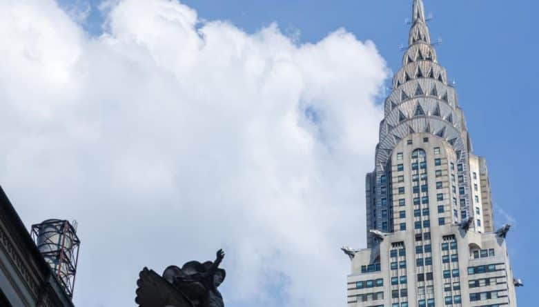 Экономика и финансы: Владельцы Chrysler Building продали небоскреб очень дешево — по местным меркам