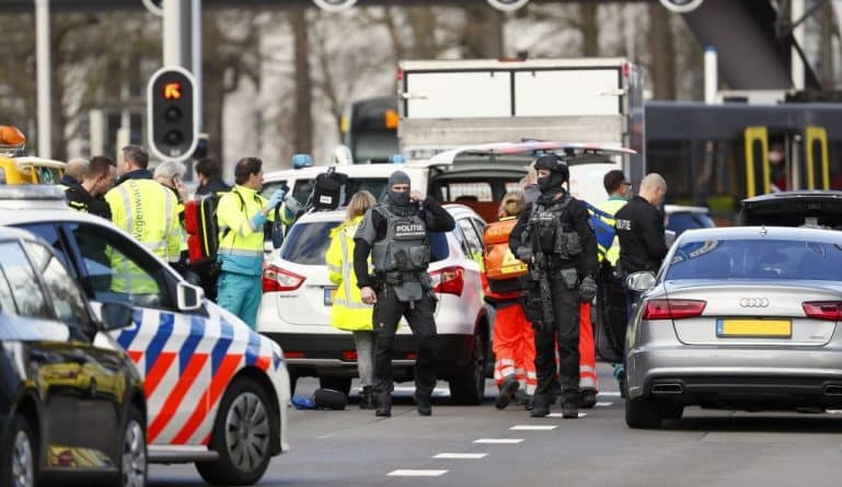Происшествия: Обновлено! Голландская полиция арестовала подозреваемого в утрехтской стрельбе