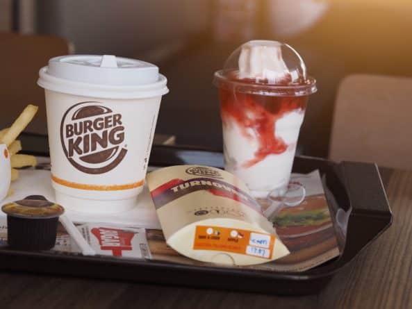 Полезное: За $5 в месяц Burger King будет каждый день угощать вас горячим кофе