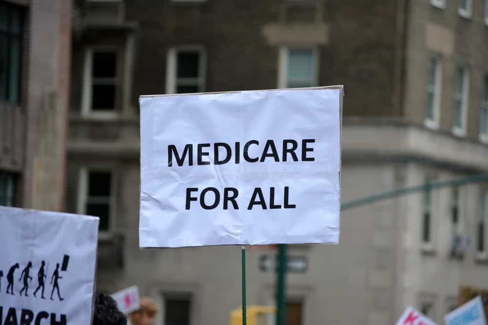 Политика: протест в поддержку Medicare