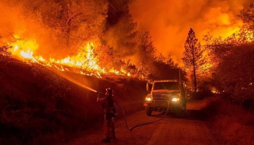 Погода: Власти Калифорнии пытаются минимизировать угрозу лесных пожаров, но эксперты советуют приготовиться к худшему