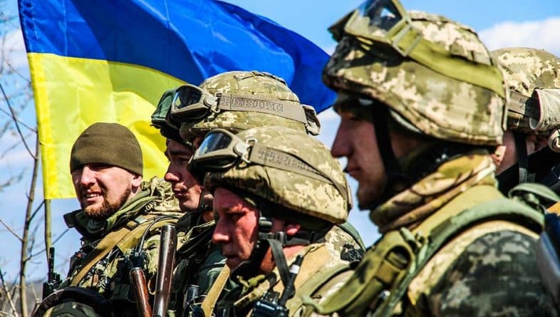 Политика: Майкл МакКол призвал США увеличить международные военные поставки Украине