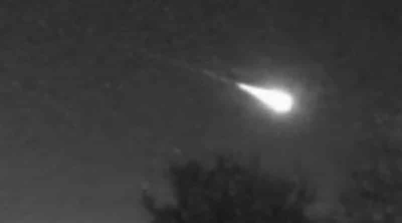 Происшествия: Жители 11 штатов наблюдали в небе светящийся шар, похожий на метеорит (видео)