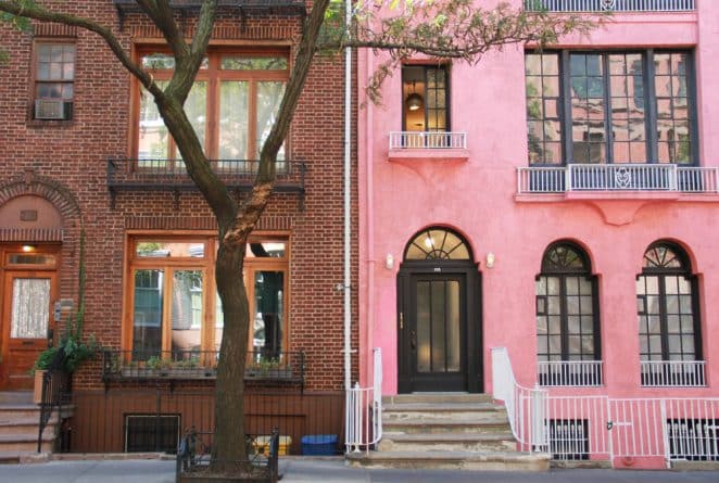 Закон и право: В Нью-Йорке домовладельцев будут привлекать к уголовной ответственности за создание дискомфорта арендаторам-должникам