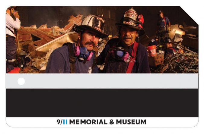 Локальные новости: фотография Дэниела Армента с коллегой на месте 9/11