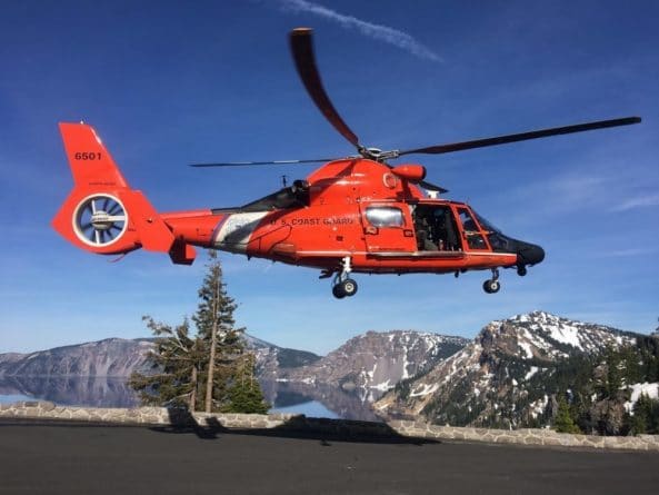 Происшествия: Чудесное спасение: Житель Флориды провел 6 часов в кальдере озера в Орегоне после падения с высоты в 800 футов