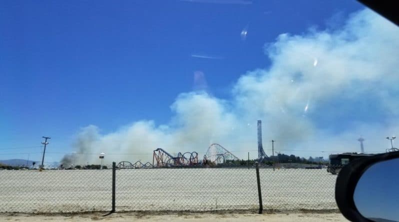Происшествия: «Меня осыпало пеплом»: сотни людей выбегали из парка в Южной Калифорнии из-за пожара