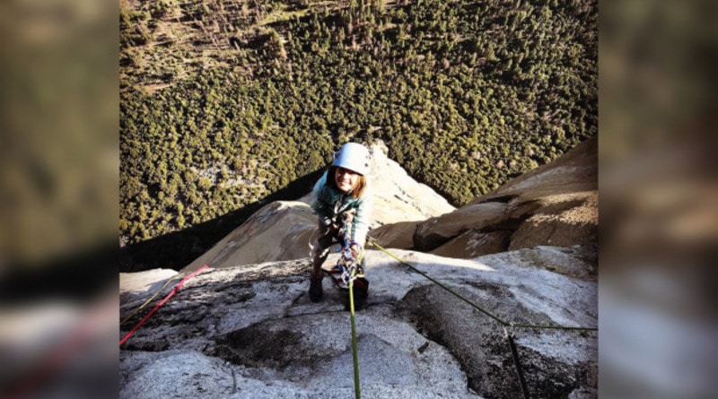 Путешествия: 10-летняя девочка стала самой молодой альпинисткой, покорившей смертельно опасный 3000-футовый монолит в Йосемити