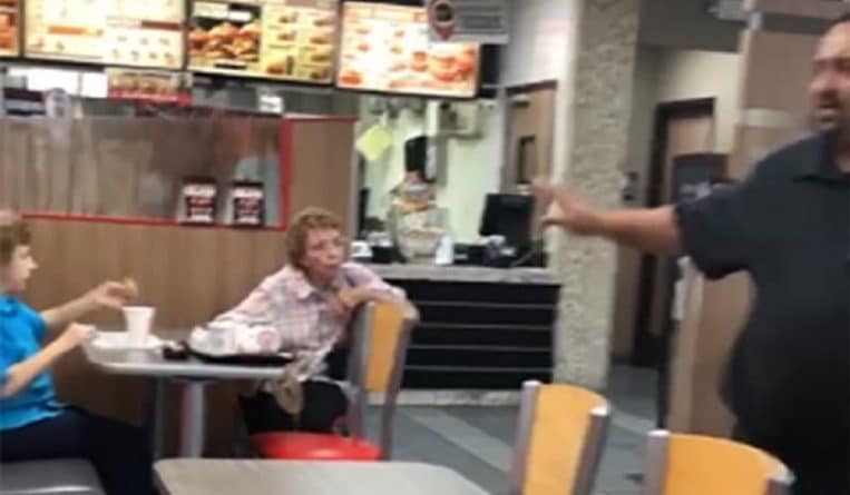 Закон и право: В вирусном видео две клиентки сказали менеджеру Burger King, который говорил по-испански, возвращаться в Мексику