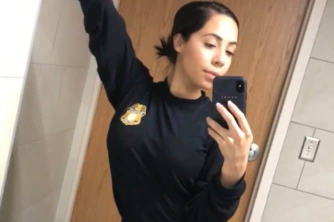 Популярное: #IceBae: соцсети взорвали фотографии сексуальной женщины-офицера из пограничного патруля
