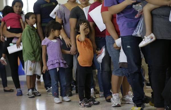 Политика: Администрация Трампа намерена депортировать из США 1 млн нелегальных иммигрантов