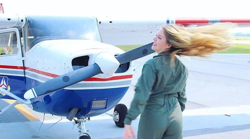 Происшествия: 18-летняя студентка и участница конкурса красоты погибла при падении самолета, который сама пилотировала