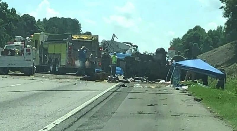 Происшествия: «Одна из худших аварий, что я видел»: В столкновении в Джорджии погибло 7 человек, еще 3 — ранены