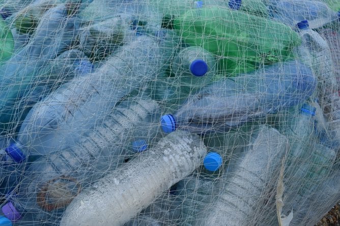 Путешествия: Аэропорт Сан-Франциско запретил пластиковые бутылки с водой