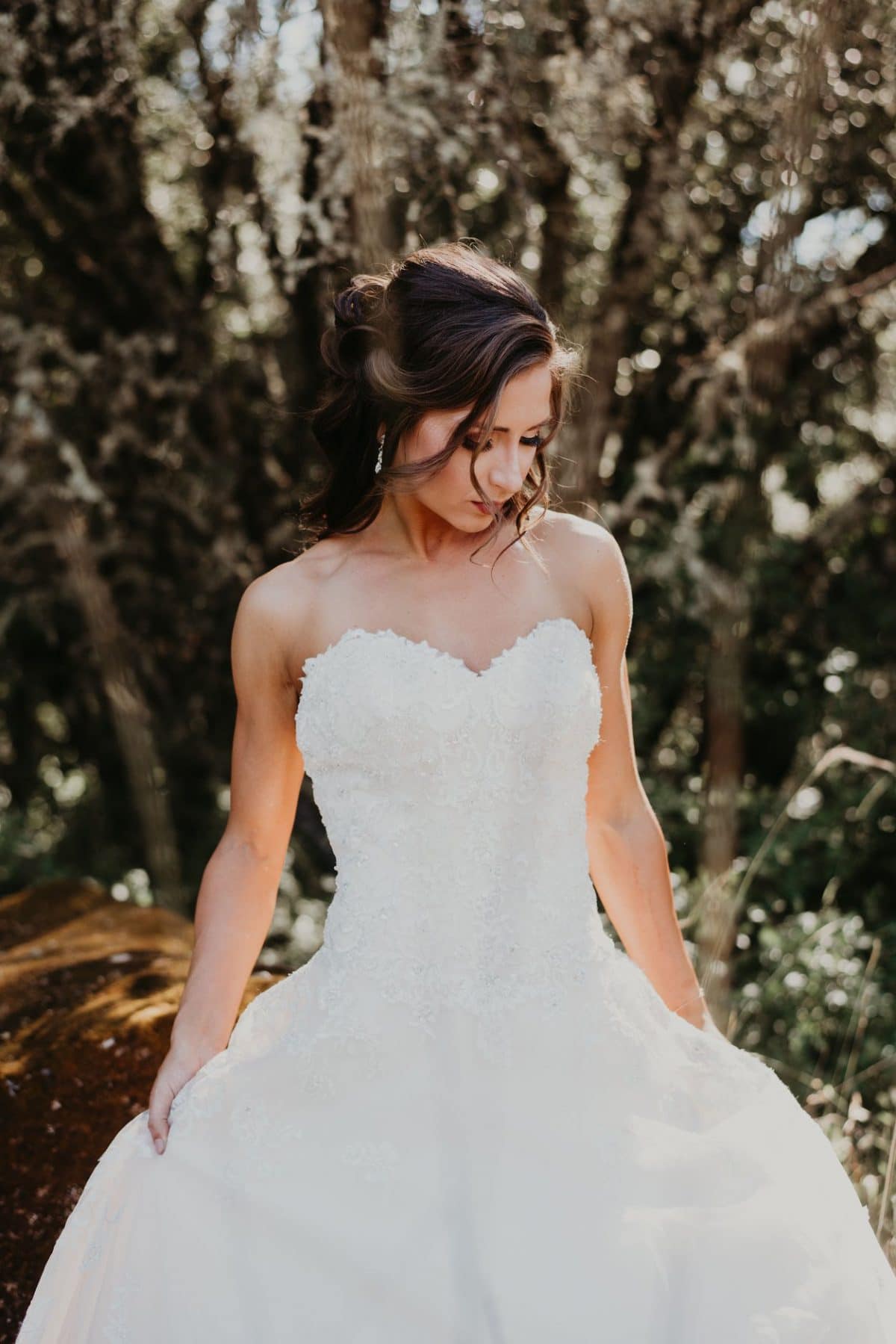 Полезное: Невеста отменила свадьбу, но все равно устроила фотосессию в свадебном платье