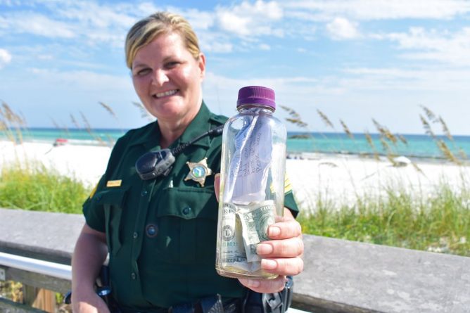Локальные новости: Последнее приключение: На берег Флориды вымыло бутылку с прахом мужчины, который любил свободу и путешествия