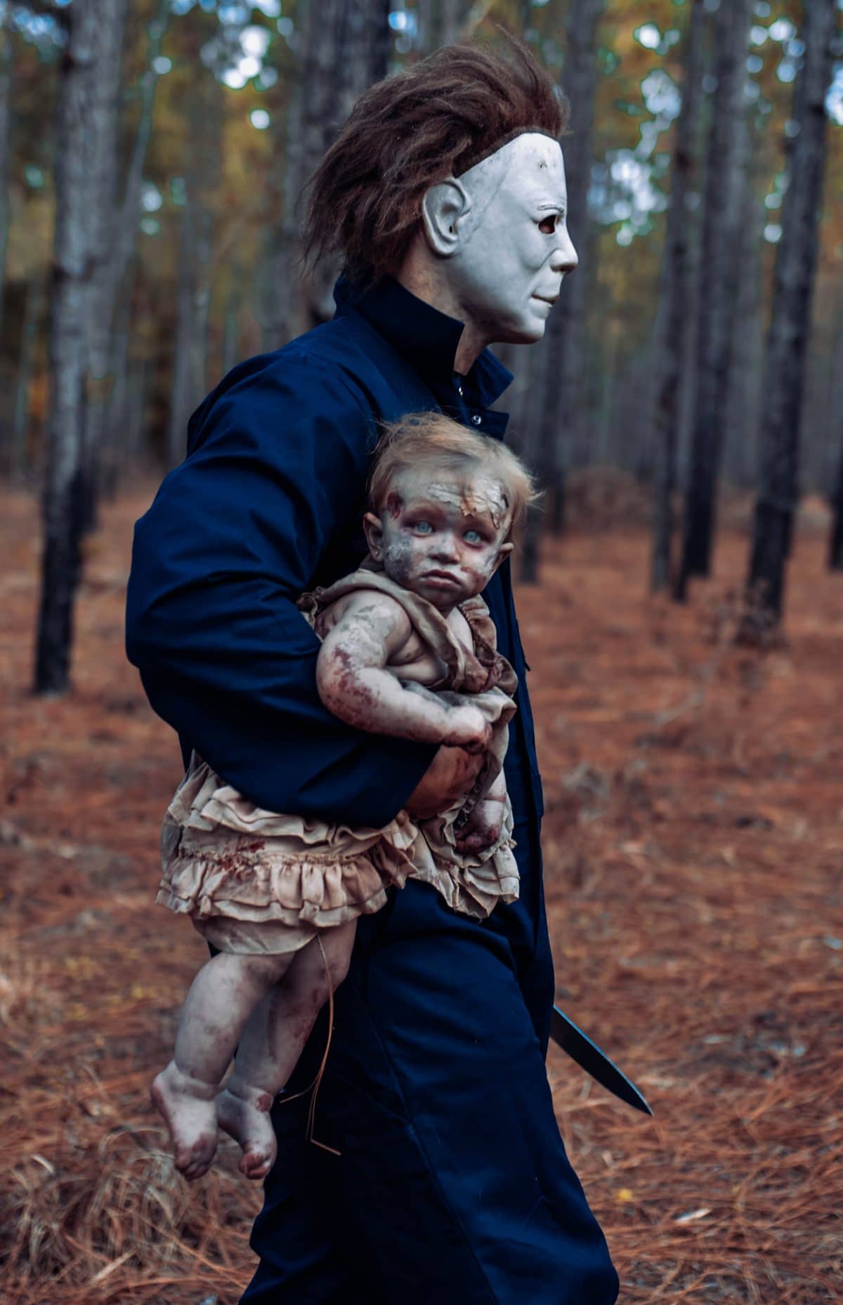 фотография зомби-малышки с Майклом Майерсом