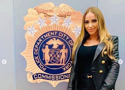 Популярное: Немецкая порнозвезда извинилась в Instagram из-за спорного визита в штаб-квартиру NYPD
