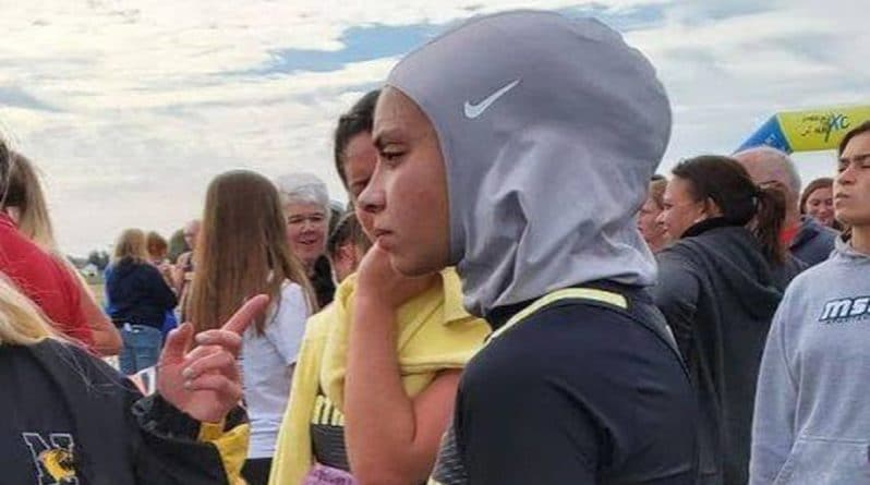 Локальные новости: Юную бегунью из Огайо дисквалифицировали на соревнованиях потому, что она носит хиджаб