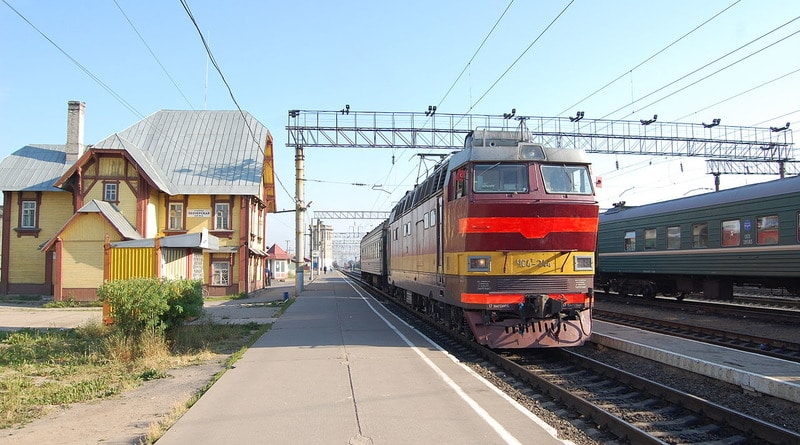 Политика: Дипломатов из США сняли с поезда в Архангельской области РФ, где в августе произошел взрыв на полигоне