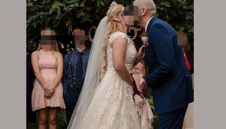 Полезное: Соцсети высмеяли невесту, появившуюся на свадебном фото с эльфийскими ушами