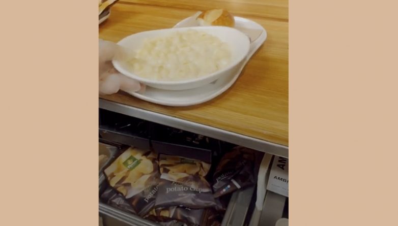 Полезное: Сотрудница разоблачила фастфуд, показав, как готовят макароны с сыром — и потеряла работу