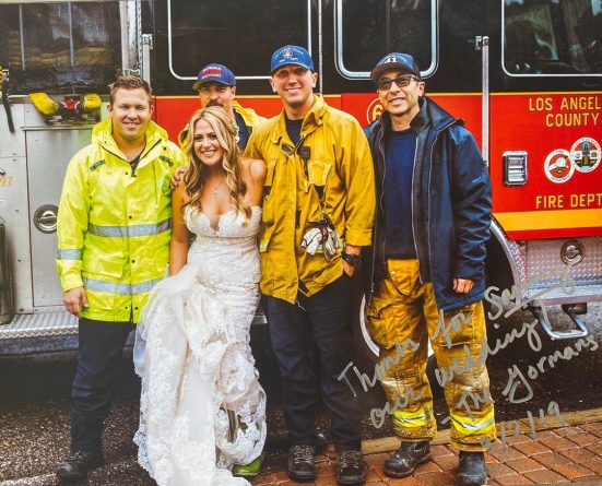 Локальные новости: Пожарные Лос-Анджелеса сопроводили невесту и ее подружек на свадьбу во время огромной пробки
