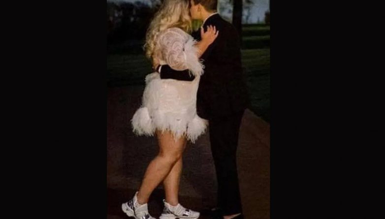 Полезное: «Самая уродливая обувь в мире»: Соцсети раскритиковали невесту, которая появилась на свадьбе в кроссовках за $1 тыс.