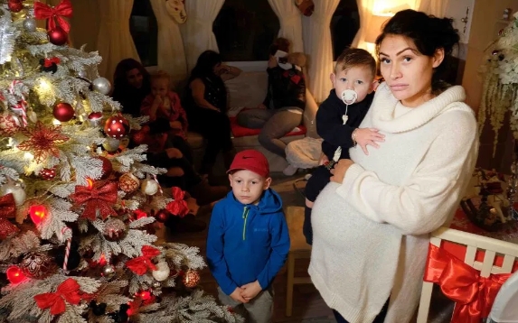 Локальные новости: Беременная 25-летняя мать двоих детей осталась на Рождество без света и тепла