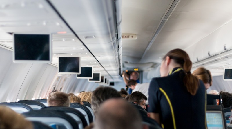 Путешествия: Пассажирка самолета симулировала болезнь, чтобы получить лучшее место на рейсе