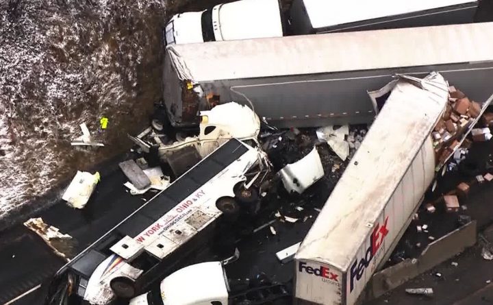 Происшествия: Автокатастрофа в Пенсильвании с участием туристического автобуса из Нью-Йорка: 5 человек погибло, 60 - получили ранения