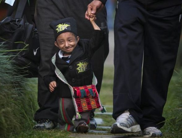В мире: Умер самый маленький человек в мире - Хагендра Тхапа Магар