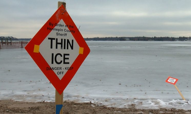 Происшествия: В Нью-Джерси двое подростков погибло после падения в ледяной пруд
