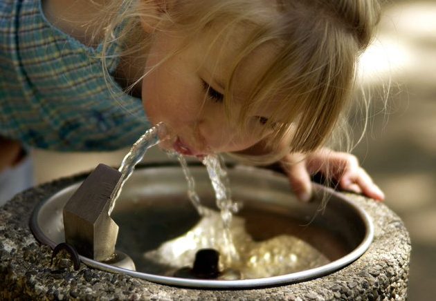 Здоровье: Загрязнение питьевой воды в США "химикатами" намного серьезнее, чем думали ученые