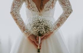 Полезное: Невеста запретила будущей матери кормить грудью на свадьбе, потому что "ее от этого тошнит"