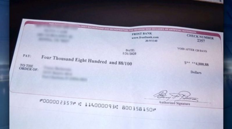 Закон и право: Женщина рассказала о том, как мошенники присылают чеки, чтобы жертвы сами перечисляли им деньги