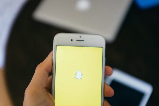 Закон и право: На вирусном видео в Snapchat восемь старшеклассников насилуют ученика каким-то предметом
